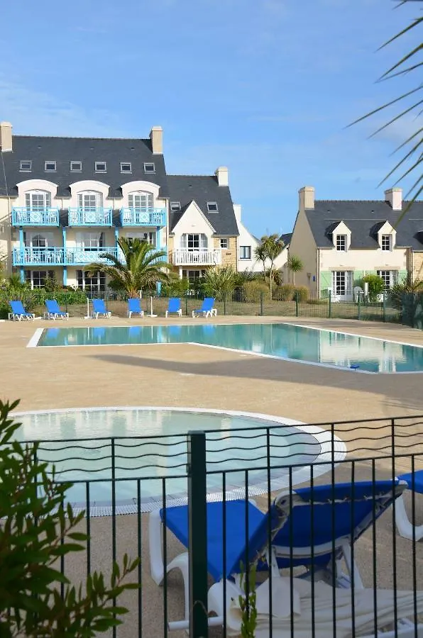 Appartement Vacances A L Ocean - T4 Grand Balcon Tout Confort - Wifi Et Parking Gratuits - Mer Plage Piscine A Environ 25 M - Centre Ville, Tous Commerces, Marche, Et Port A 10 Minutes A Pied En Longeant La Mer Guilvinec France